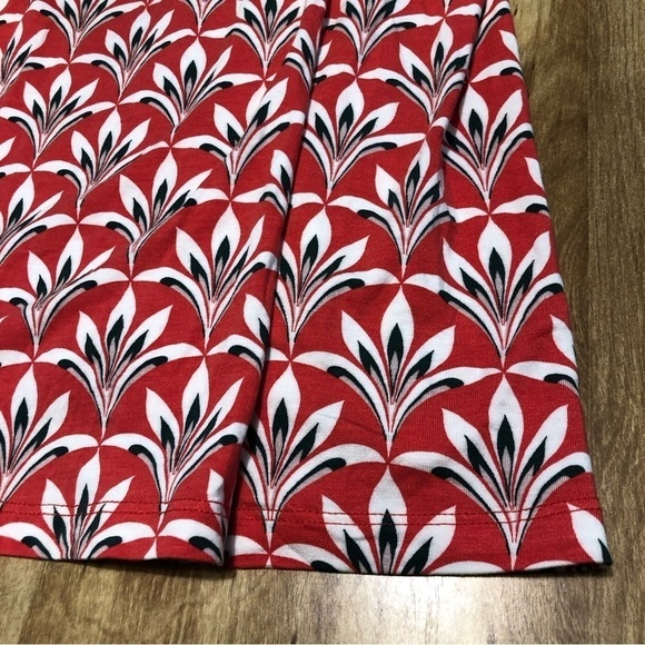 Boden Red Floral Artsy Flare Stretch Dress Women Size 4 V-Neck 37” Long - Picture 3 of 10